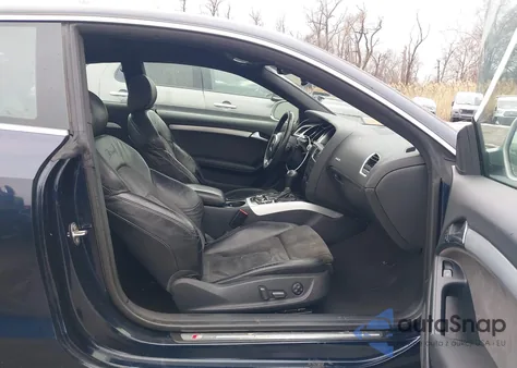 2009 Audi A5 3.2L z USA, uszkodzony, nr VIN WAUDK78T19A003383